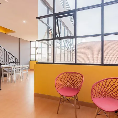 RedDoorz Plus near Taman Budaya Samarinda-3